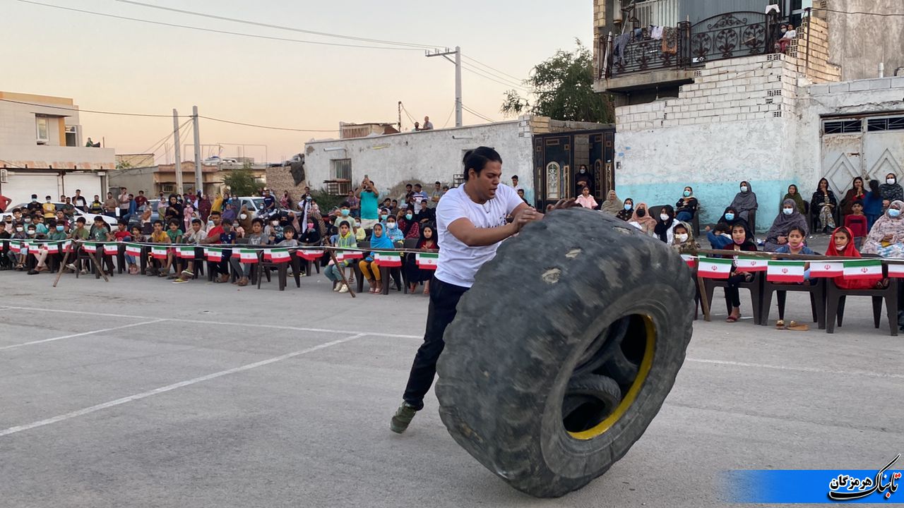 برگزاری قوی ترین مردان محله طلابند با کمک جوانان محله پایگاه بسیج سید احمد خمینی+تصاویر