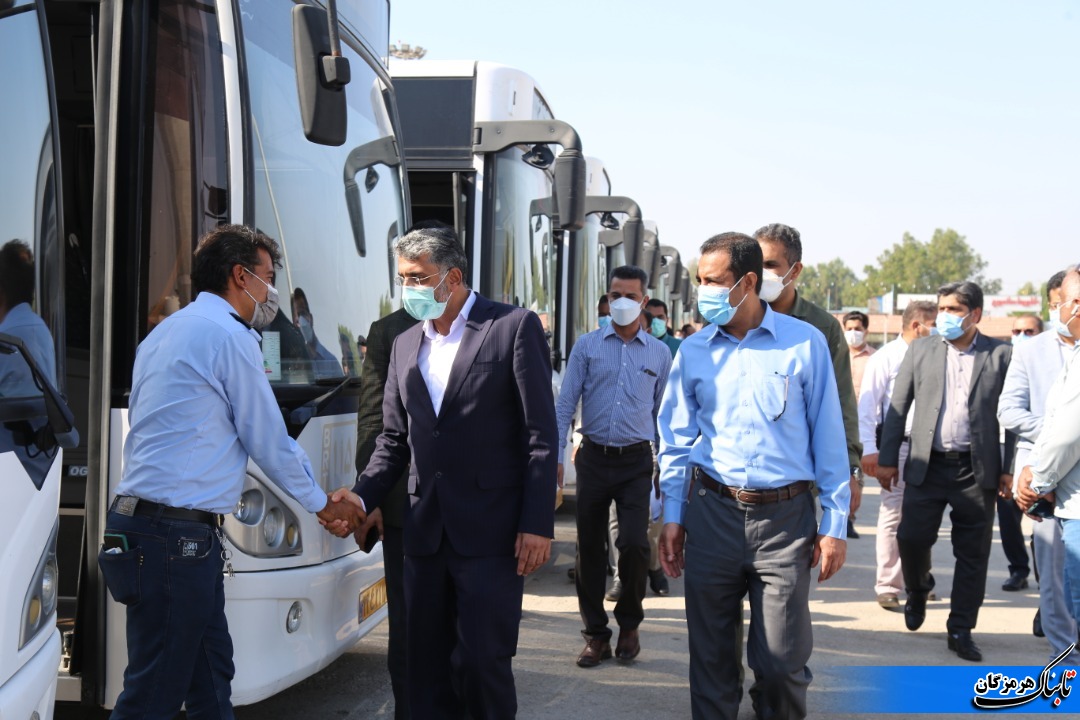 توسعه حمل و نقل شهری افزایش رفاه شهروندان را به دنبال دارد/20 دستگاه اتوبوس بازسازی شده به ناوگان حمل و نقل عمومی شهر بندرعباس اضافه شد