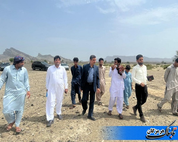 تعیین تکلیف چاه های آب ناشناس در روستای کربلا شهرستان جاسک