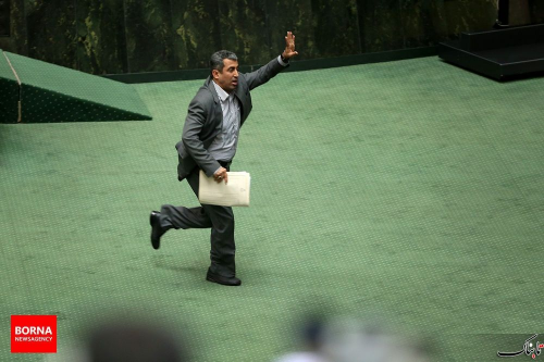 ارتباط سیاست با اقتصاد ارتباط سیاست با اقتصاد