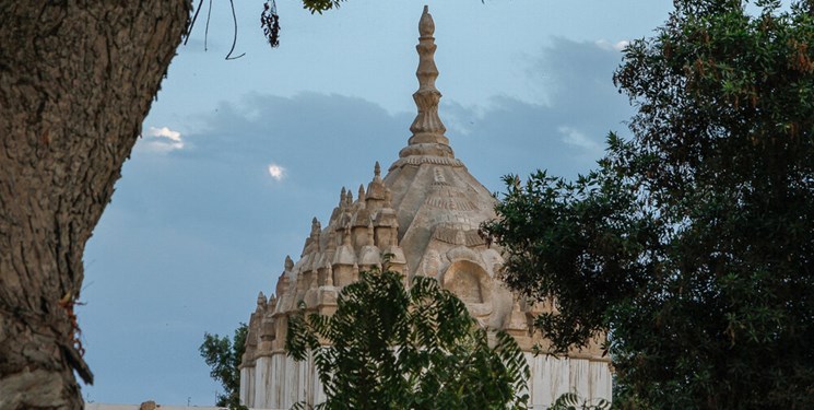 بازارچه معبد هندوها سوخت و با آن تمام زندگی ۳۵ زن سرپرست خانوار دود شد! بازارچه معبد هندوها سوخت و با آن تمام زندگی ۳۵ زن سرپرست خانوار دود شد!